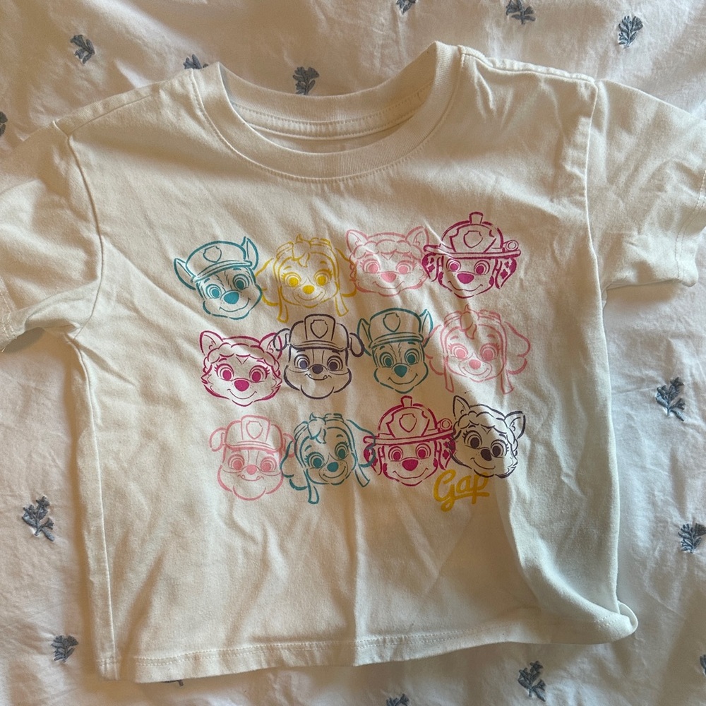 GAP Kids Cream Tee with Colorful Character Print